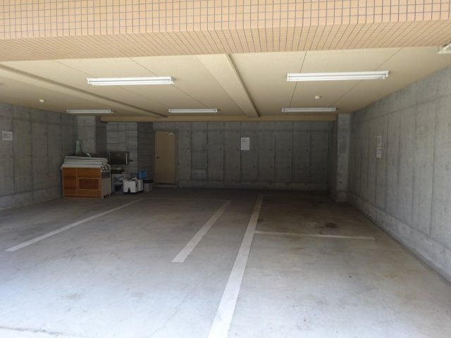 フレースヴィルの駐車場