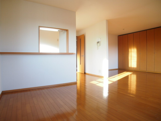 フロイデ若葉の居間・リビング