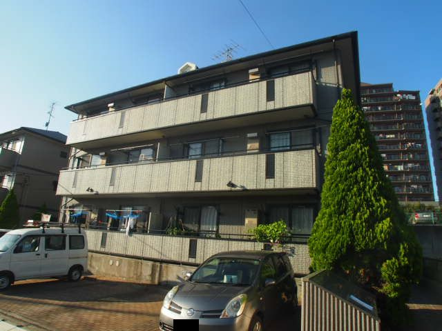 フロイデ若葉の外観