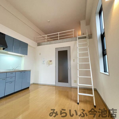 【内装】 | Add Wistaria 1