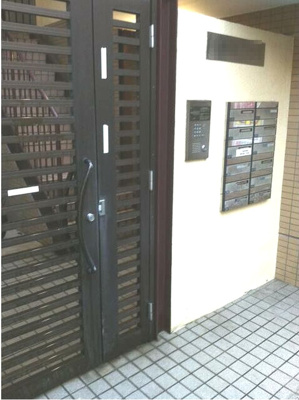 【エントランス】 | 小林第三ビル　12800 | オートロック完備のエントランスです☆