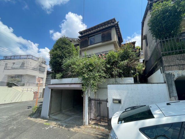 令和５年６月リフォーム済み●陽当たり良好の南向き●全居室収納収納あり４ＤＫ●伏見区醍醐南端山町の外観|外観