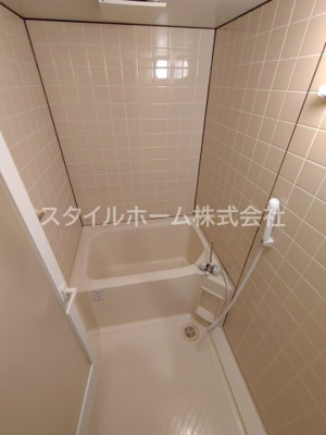 【浴室】 | セザンヌ花田２ | 別部屋写真です。