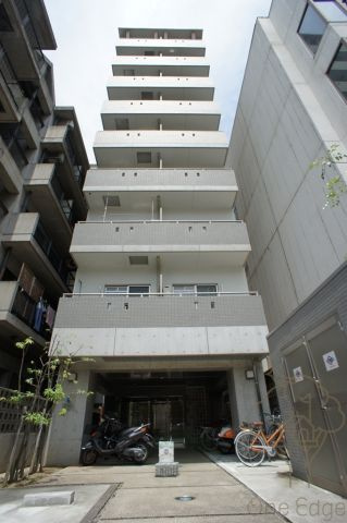 インベスト北梅田の外観