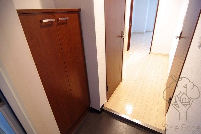 インベスト北梅田の玄関