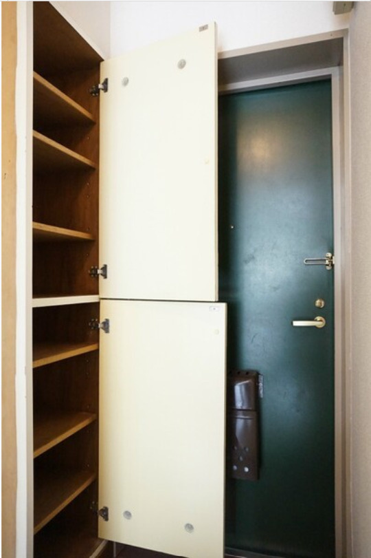 船橋市習志野台４丁目のアパートの玄関