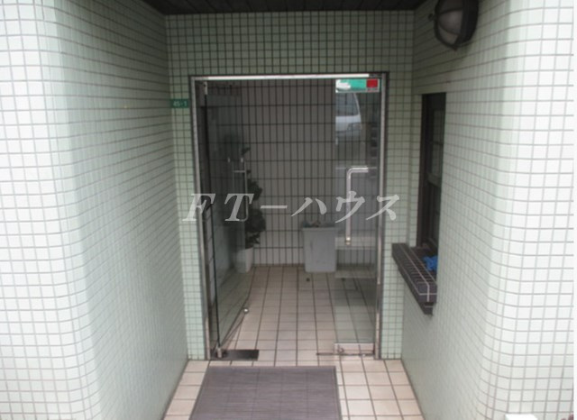 船橋市習志野台４丁目のアパートのエントランス