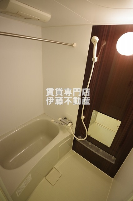 アイビス浅間町の浴室