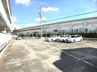 【駐車場】 | メゾン西大平 | 駐車場完備です