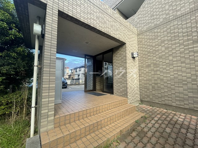 ソイ・コート幕張のエントランス