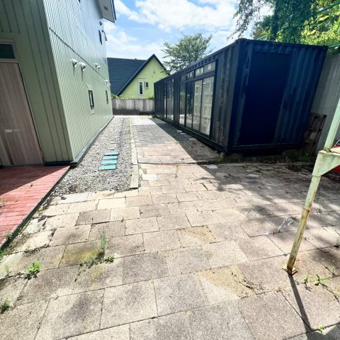 イオン・シルク２１の庭