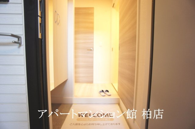 ラシーヌAの玄関