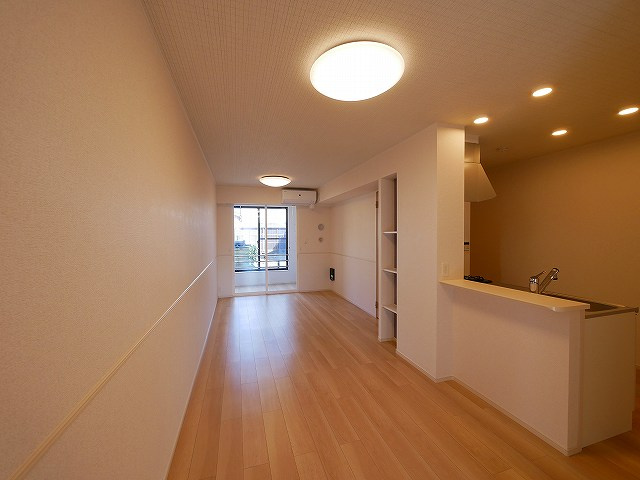 アヴニールの居間・リビング|おしゃれなリビングです