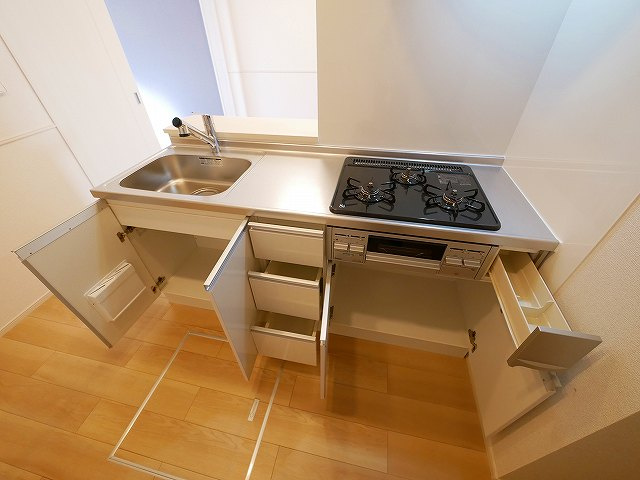 アヴニールのキッチン|お料理しやすいキッチンです