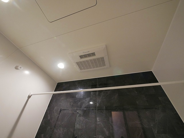 アヴニールの設備|浴室乾燥機があれば雨の日も洗濯物が乾かせます。