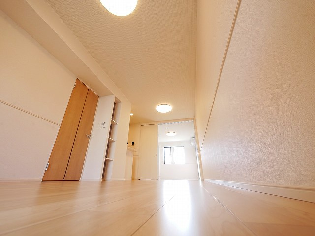 アヴニールの居間・リビング|ゆったりとした居間です