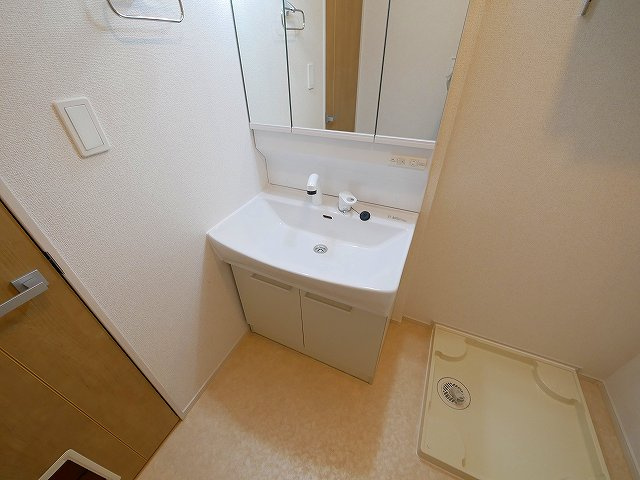 アヴニールの独立洗面台|独立洗面台で身支度をすべて済ませてしまいましょう