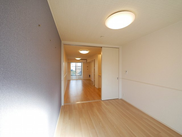 アヴニールの洋室|使い勝手のいい洋室です