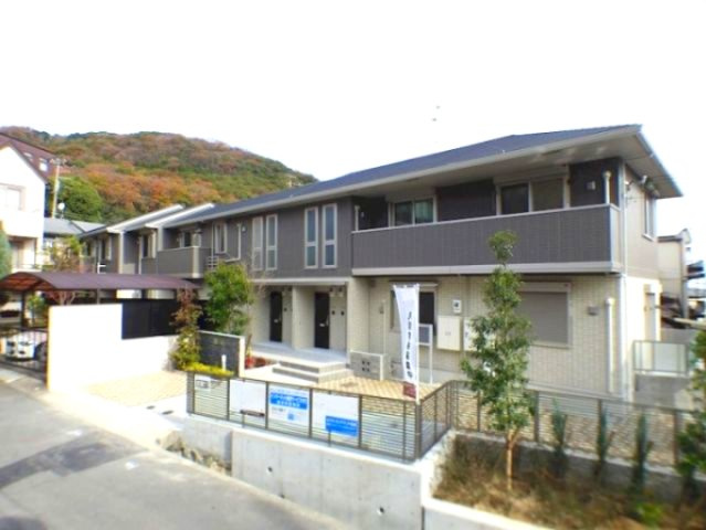 グリーンレジデンス岡本の外観