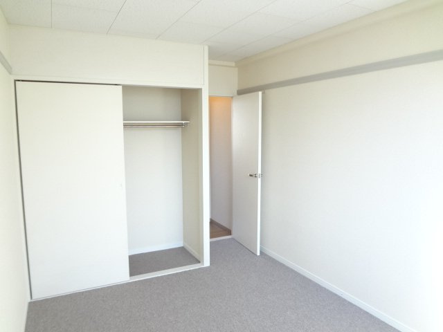 レオパレスサンハイツエイトの収納