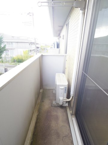 小平市鈴木町１丁目のアパートのバルコニー
