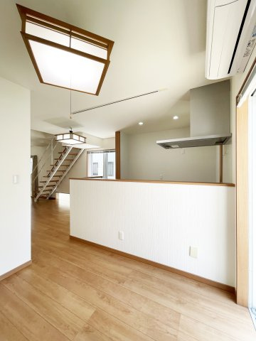 4_SEASONSの居間・リビング