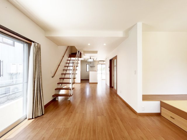 4_SEASONSの居間・リビング