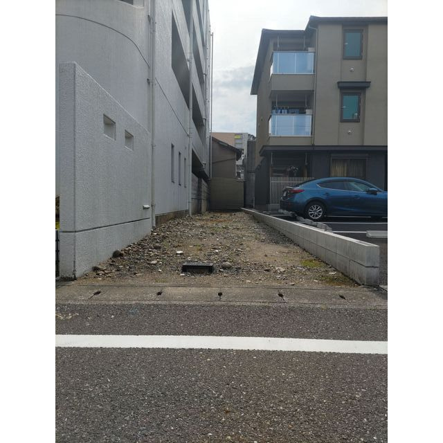岐阜市東駒爪町の駐車場
