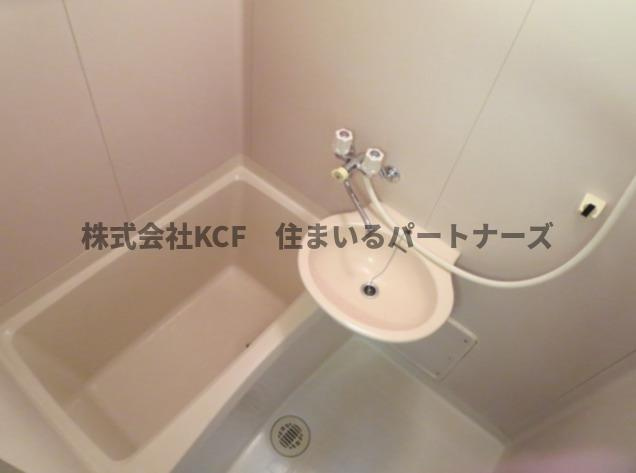 ヴィンテージの浴室|日々の疲れを癒すお風呂付です