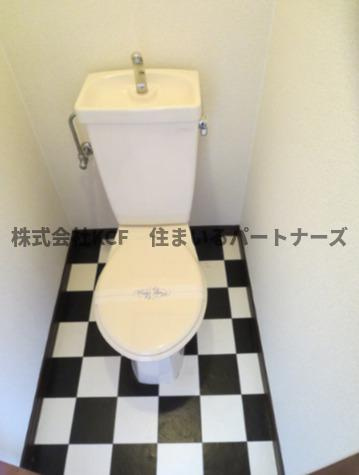 ヴィンテージのトイレ|落ち着いたトイレです