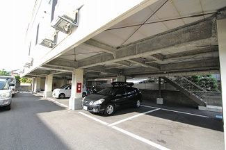 【駐車場】 | 駐車場に車を止められます