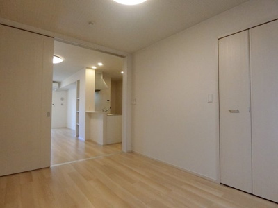 【洋室】 | レジデンス隆