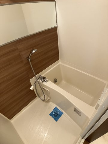 アムールHAPPINESSの浴室