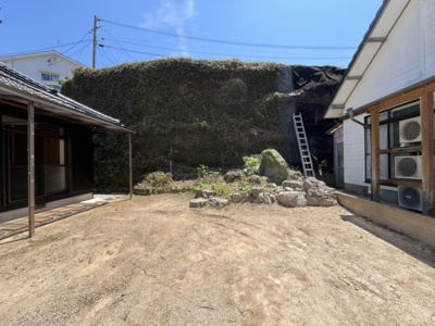 【庭】 | 武部町　駅裏　中古住宅 | 庭石・植木を撤去剪定してスッキリしました(^^♪