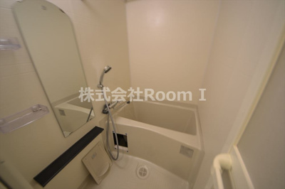 【浴室】 | プレサンス大手前ピリオド | 日々の暮らしに欠かせないお風呂です