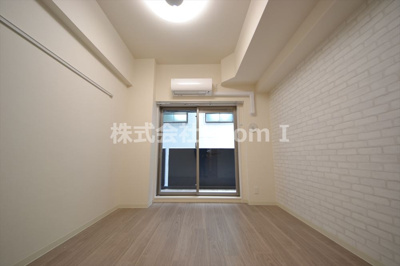 【居間・リビング】 | プレサンス大手前ピリオド | 使いやすいリビングです