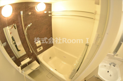 【浴室】 | プレサンス心斎橋ニスト | 日々の疲れを癒すお風呂付です