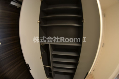 【収納】 | プレサンス心斎橋ニスト | 大きなものも収納できそうです