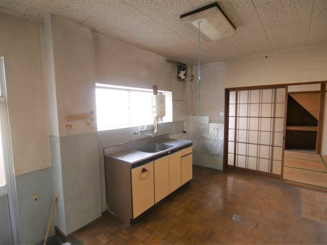 桜畠4丁目　中古住宅のキッチン