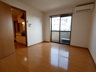 【居間・リビング】 | フラッティ七条大橋