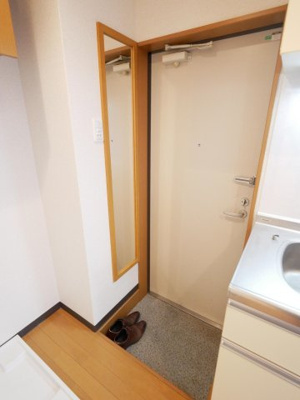 【玄関】 | フラッティ七条大橋