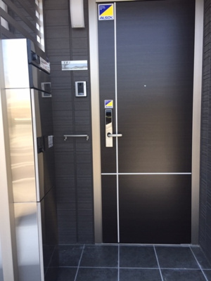 【玄関】 | エレガンス三本木