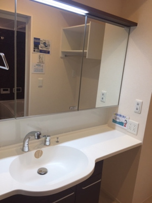 【洗面所】 | エレガンス三本木 | イメージ写真