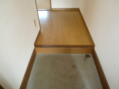 【玄関】 | ハイツエクセルII番館 | 明るい玄関です