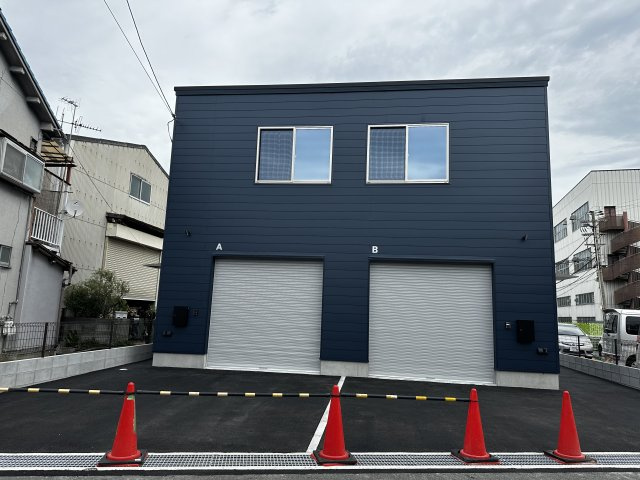 カサネ　潮江4丁目　A棟の外観|弊社施工例。※本物件は建物内階段です。