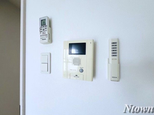 【セキュリティ】 | コンセール葵 | モニター付きインターホンです。