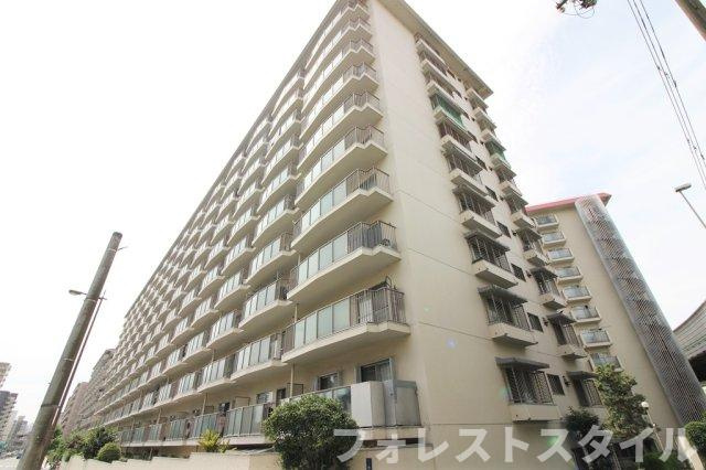 クローバーハイツ森小路1号棟の外観