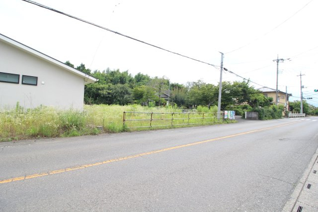 坂戸市小山　建築条件なし売地　東武東上線『坂戸駅』バス7分　の外観