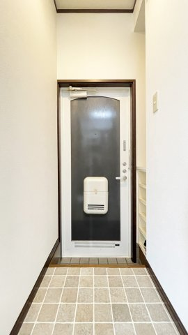 エクセレントハイツ住吉の玄関