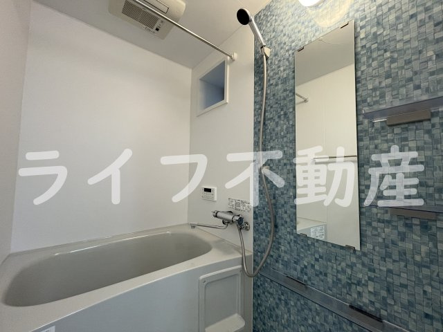 クリエオーレ衣摺Ⅰの浴室|日々の疲れを癒すお風呂付です